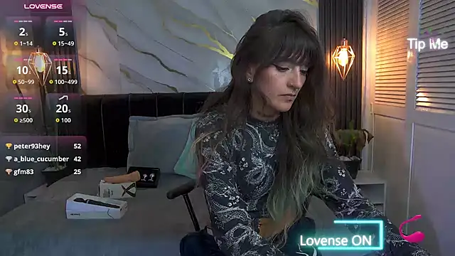 Dark_Dominika - doggy style no pantys