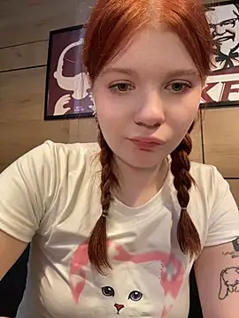 Freaky__Nikki - pussy play with open door risky