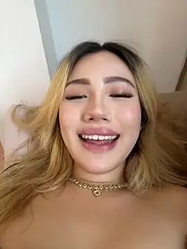 Aby_breslin - Ride dildo from reverse
