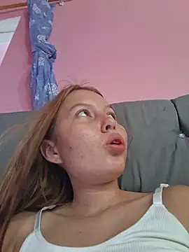 Khelmi - squirt fountain in my pussy virgin