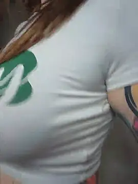 HollyTattoo - Twerk ass on balcony