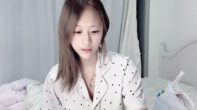 Xingxing-777 - 重重拍打屁股5下