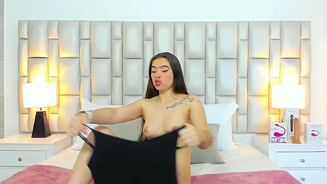 Paola_katy_dicks - SHOW 69