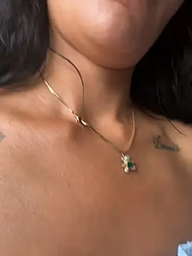LuxeBrunetteXXX - FINGERING MY PUSSY 3 FINGERS💦💦