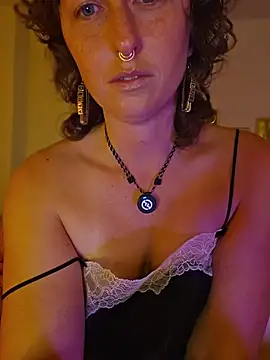Mossy_kiss - Phat ass twerk spank and spread