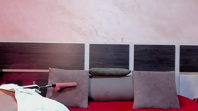 Natalia_Cruzz - saliva- blowjob