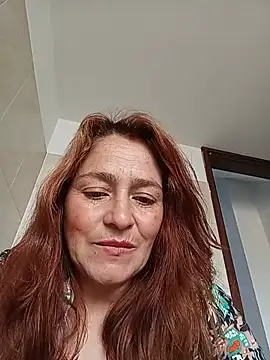 LUISA--30 - Oil on my tits ➕ ass in my Office