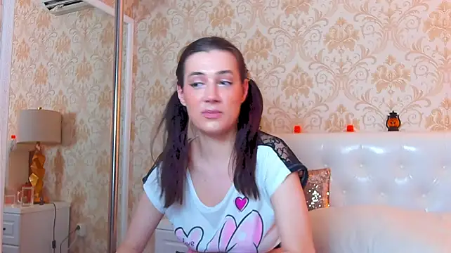 JuliaHunts - Topless Tease !
