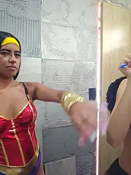 SAMY_AND_ARI - Suck pussy in public+video