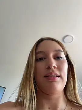 AnaCooper - We wanna see you shower 😈😏