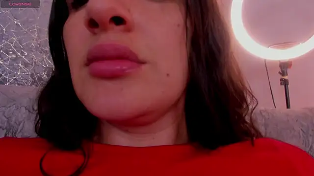 Violett_hott_ - put four fingers in my pussy