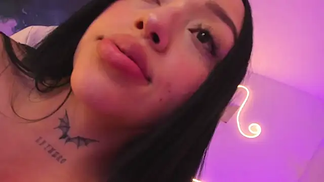 ViolettaHotLatin_ - Squirt in your mouth