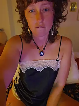 Mossy_kiss - Phat ass twerk spank and spread
