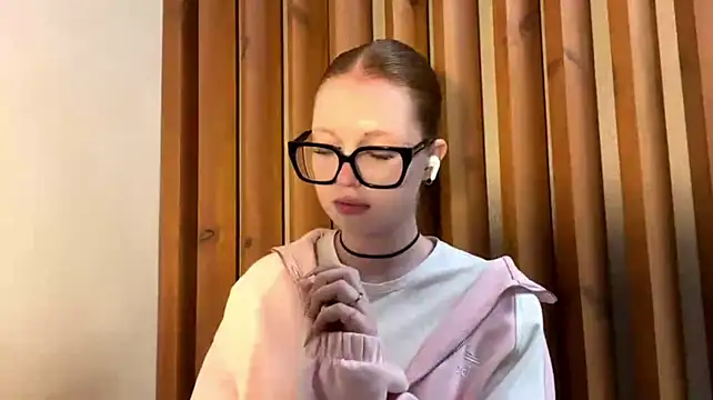 ShantaySteeves - Show my wet tongue