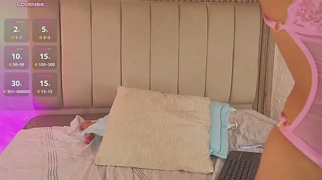 AshlyBloom1 - TWO FINGER MY PUSSY
