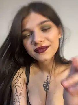 Britneydollx - take top off till stream finishes