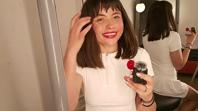 IniridaCollins_ - dance and show flash of your body