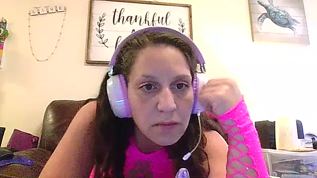 LexxxiLuvsLair - Play with pussy