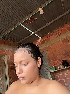 Baby_morena12 - Big squirt in my virgin pussy outdoors
