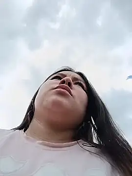 Lucy_blush - Pinching nipples count +zoom