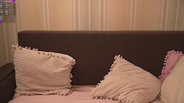 Starfromsky - really passionate kiss