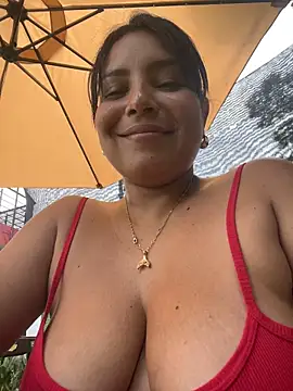 Sara-Vegaa - MAKE ME SQUIRT IN PUBLIC