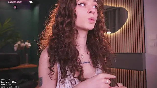 Curly_Moon