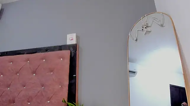 MhiaSweet - fingers in my pussy