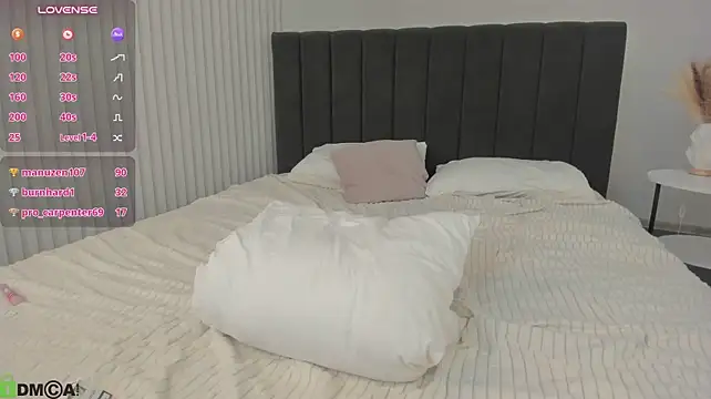 Luna_Vibee - make my ass red