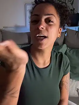 SweetPetiteNoir - Suck my Finger + Dirtytalk 😈
