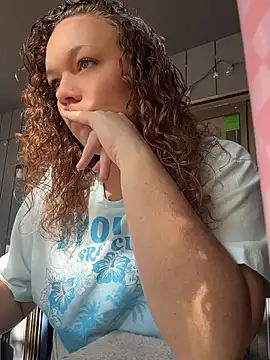 MistyNights - Booty plug:spread open