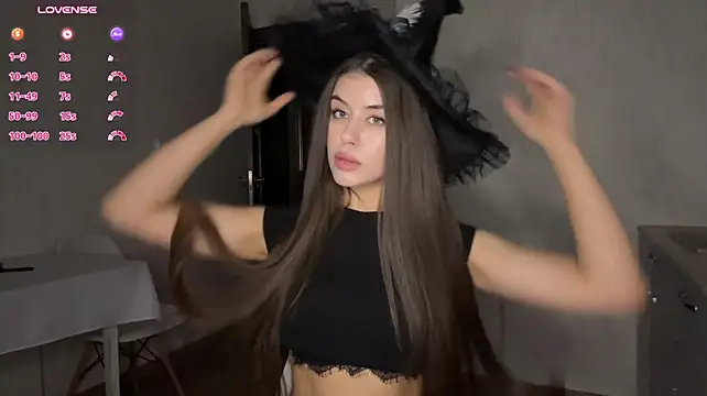LypsiXo - should i suck 2 fingers close to cam?