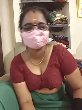Tamilyazhini19
