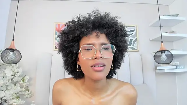 Megan__Hart_ - Caress nipples close cam🥵