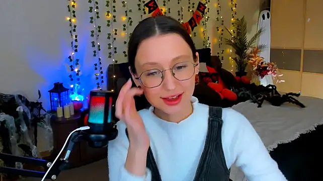 YourLovellyStory - tease