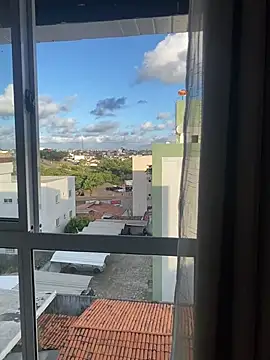 Sabrinaglow - 3 dedos na buceta e chupar dildo enorme