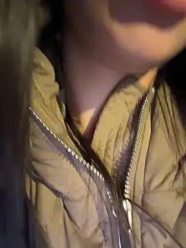 Aria51 - twerk & spank naked ass on STREET