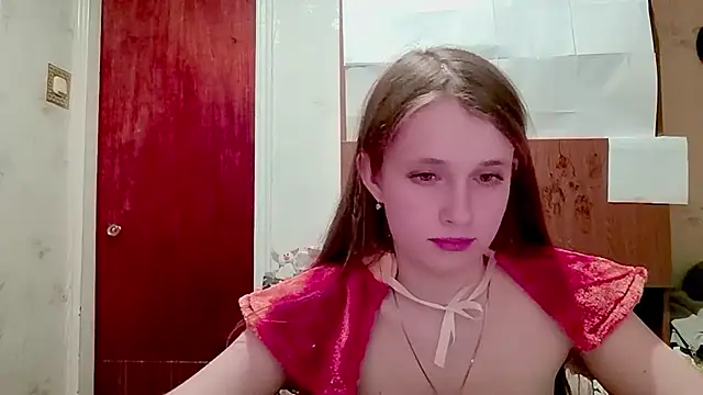CecilleSollors - Draw hearts on the nipples