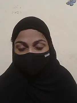 Hot_Saraa04 - Boobs show