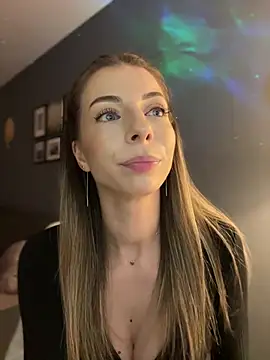 Mia_Ethan