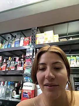 Andrea_19blonde - Show asshole in store
