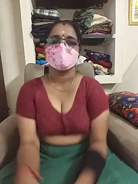 Tamilyazhini19