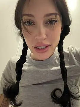 Melissa_crazy - open door and keep rub wet pussy 🥵