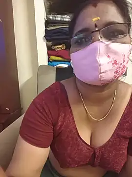 Tamilyazhini19
