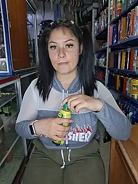 Isa_bella95 - Squirt in shop