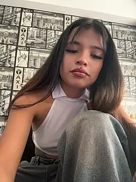 Jennifer_LS - flasH tits