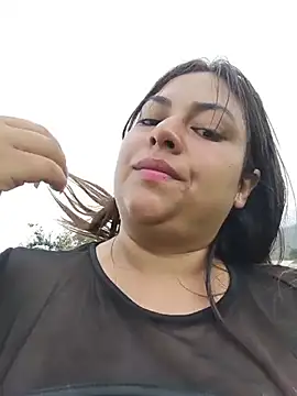 OUTDOORS_VELEN - Show pussy open😈