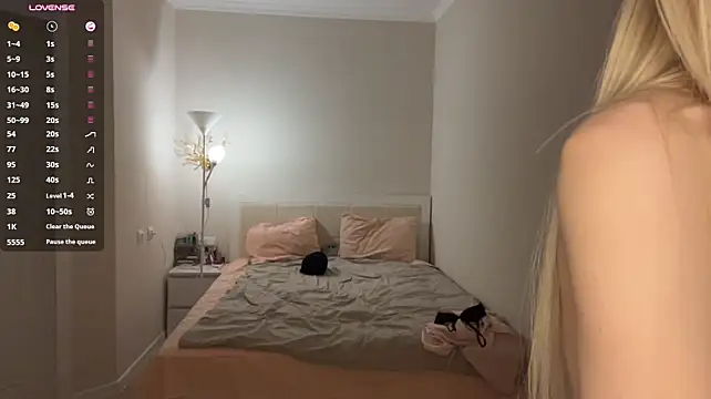 Mililluu - take off tiny panties for sweet pussy