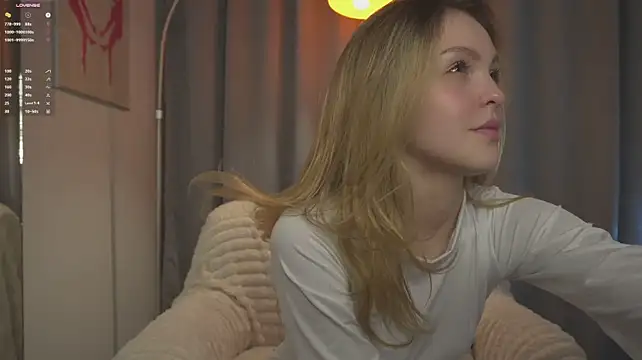 Stay_with_alice - Put fingers inside pussy