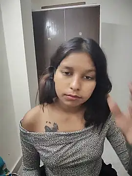 Ishaa_Cutie - outdoor showss nude